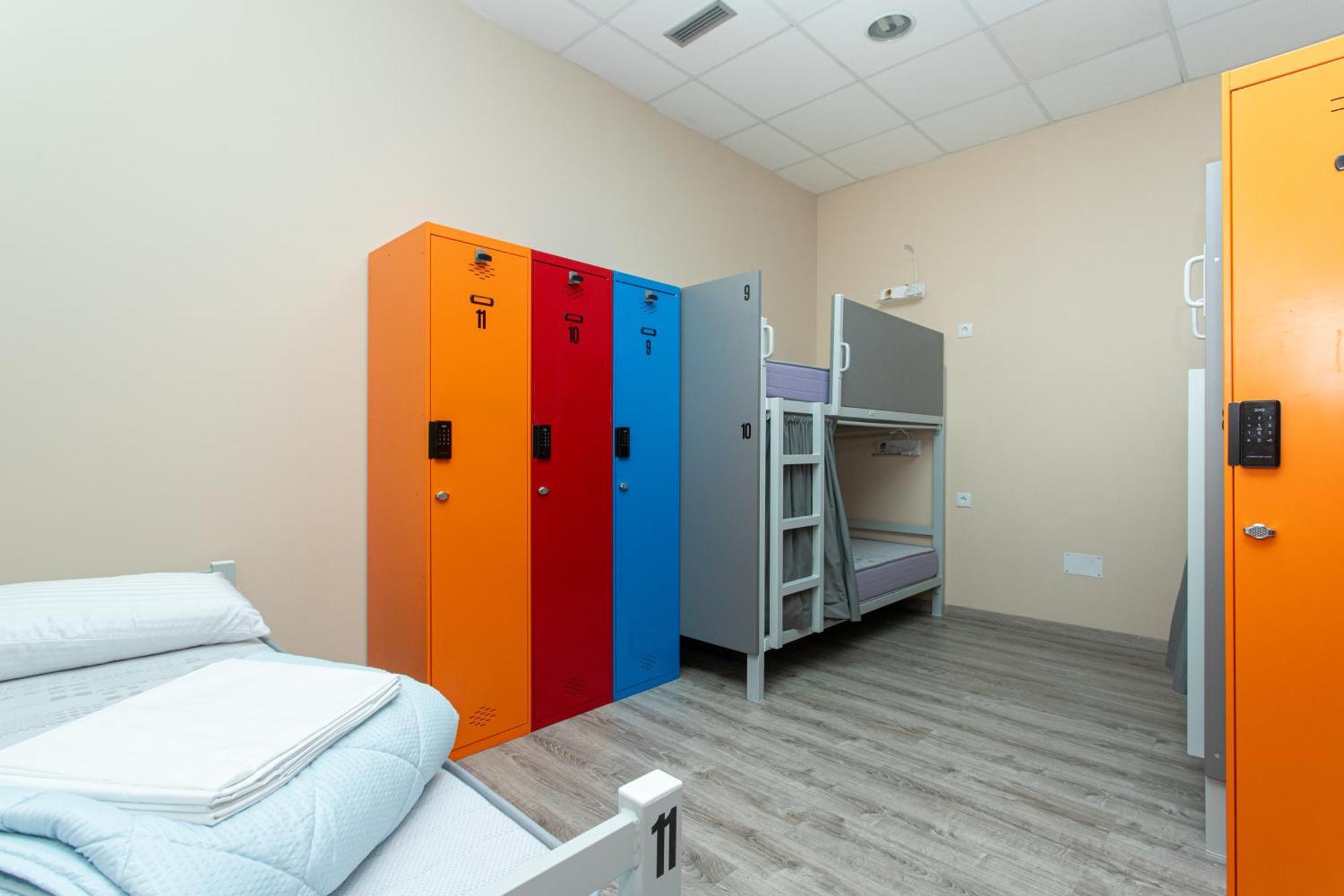 Albergue Hostel Лянес Екстериор снимка