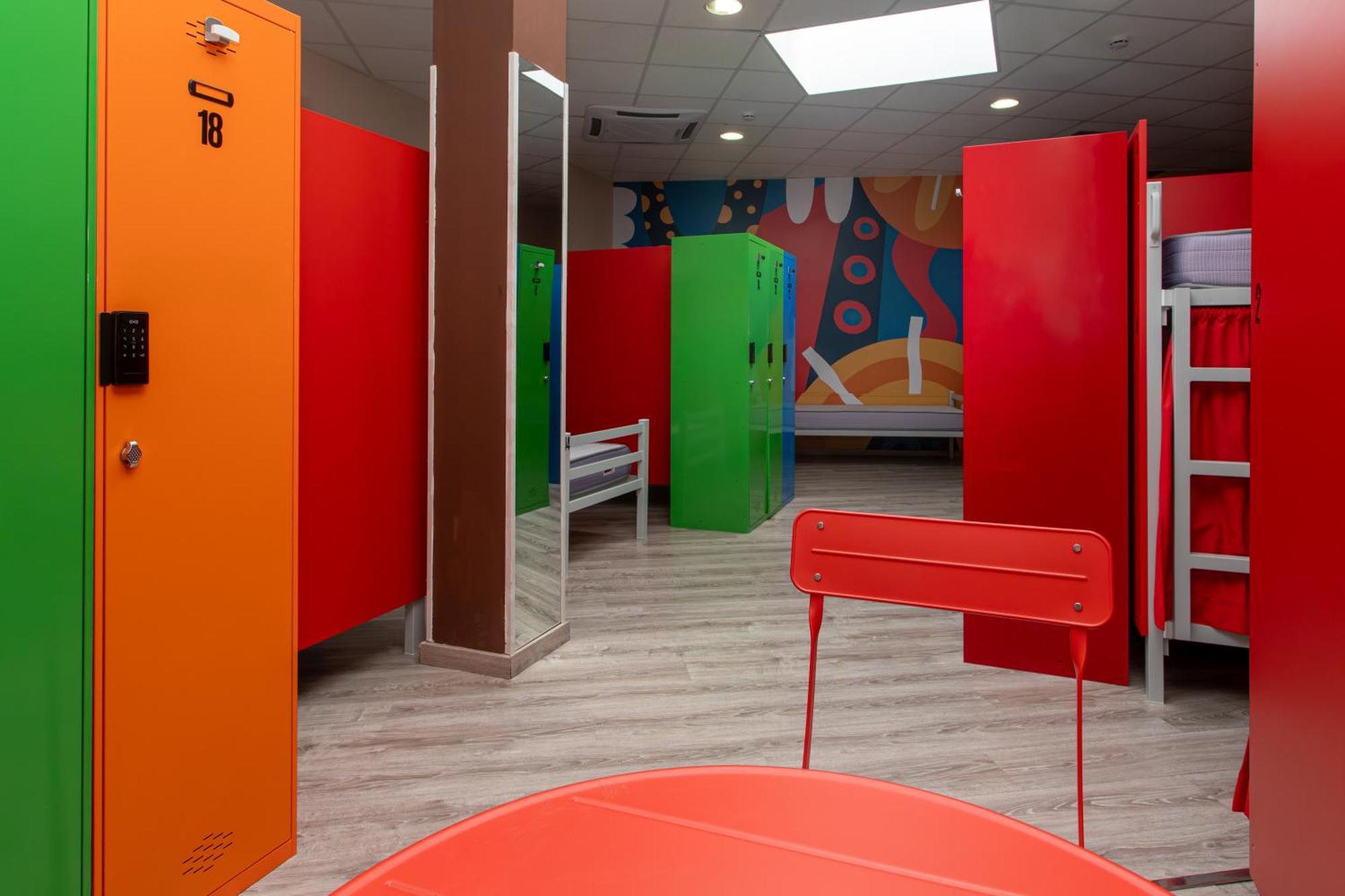 Albergue Hostel Лянес Екстериор снимка