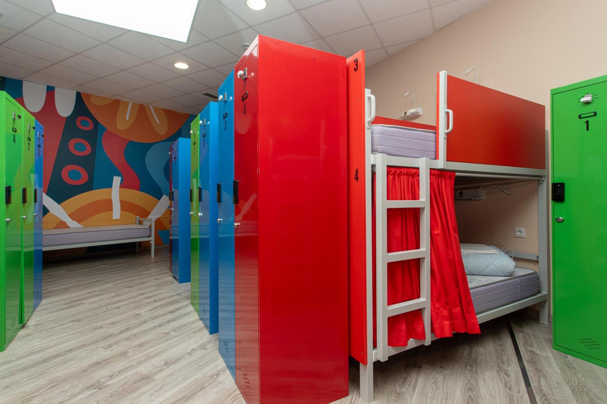 Albergue Hostel Лянес Екстериор снимка