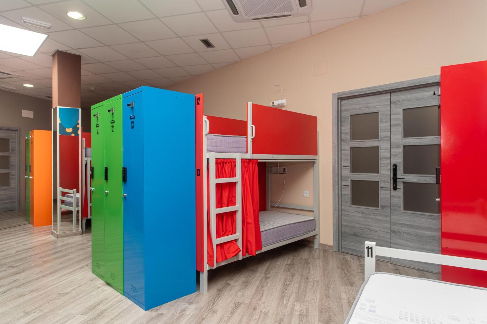 Albergue Hostel Лянес Екстериор снимка