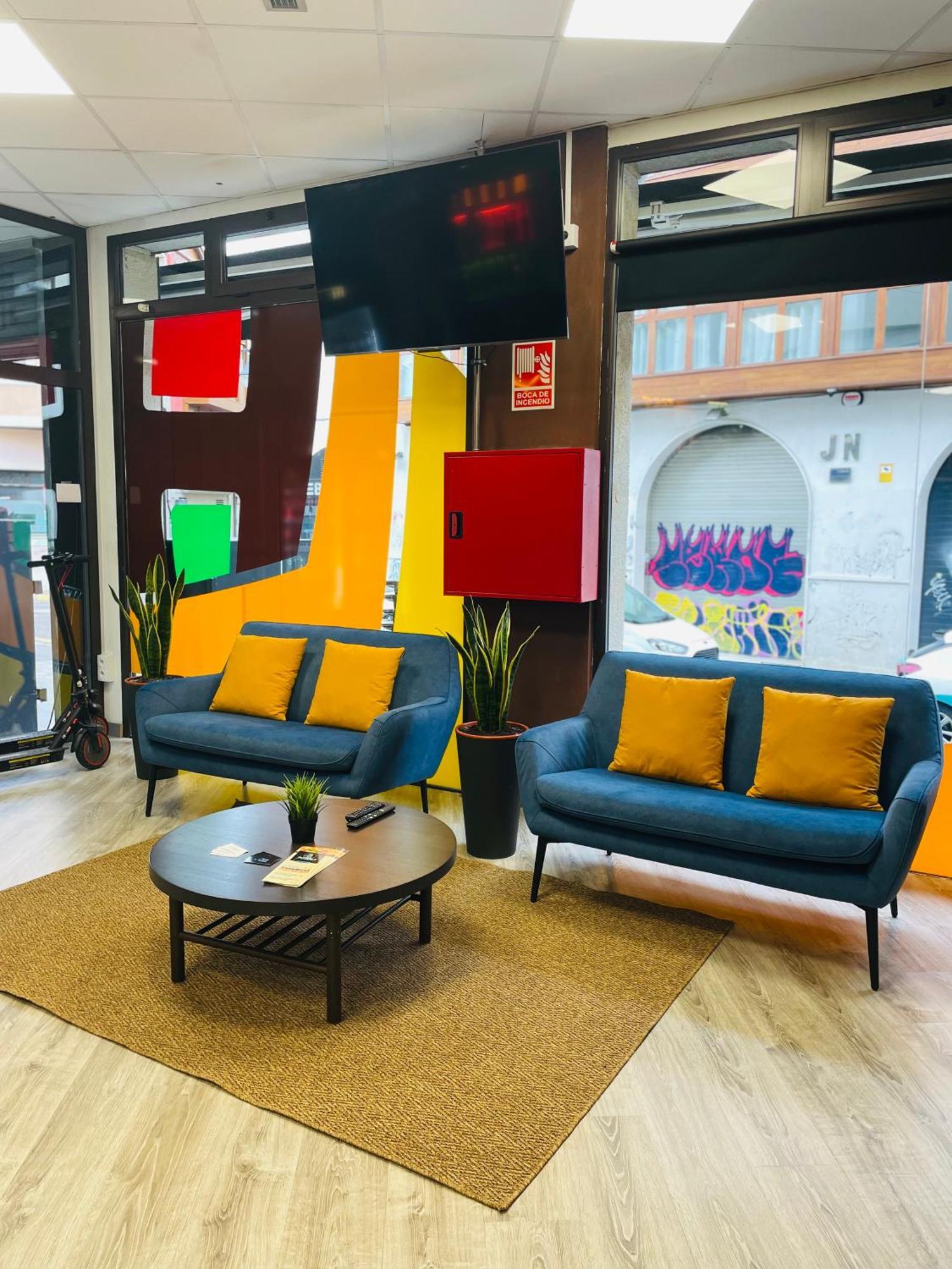 Albergue Hostel Лянес Екстериор снимка
